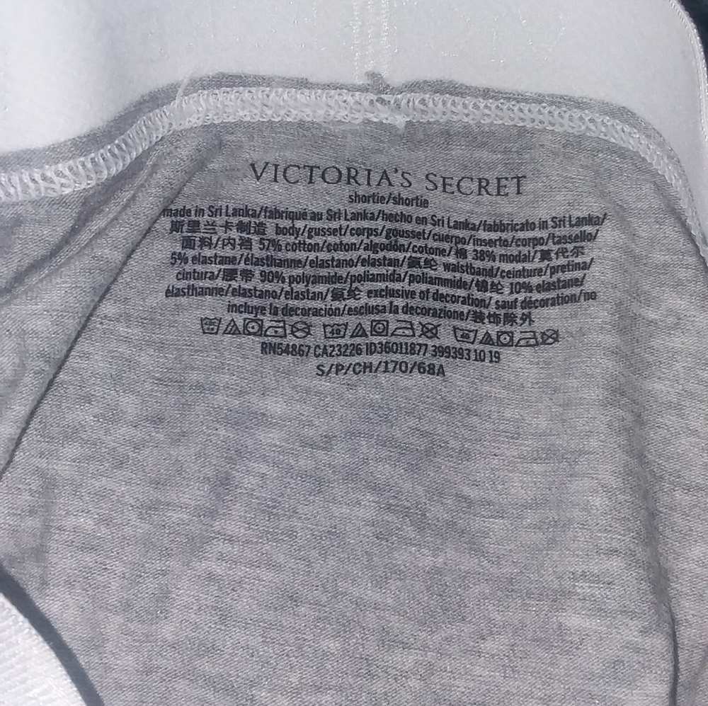 ⬇️$50 VICTORIA'S SECRET Gray Shortie - Picture 4 of 4